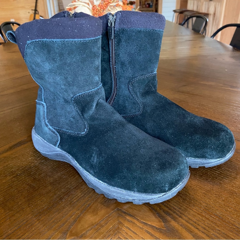 L.L. Bean Boots Women’s Size 6 Black Suede Furry Winter Insulated Zip Up